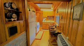 Cowboy's Trail with HotTub, King&QueenBed, in UpperCanyon, Pets welcome - Image 4