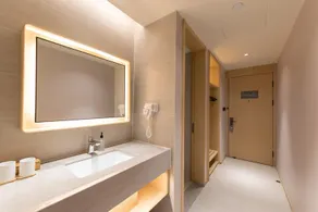 Ji Hotel Huaian Suning Plaza - Image 3