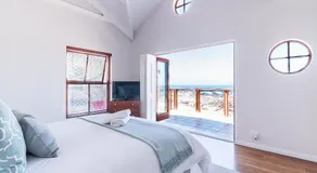 Geheim Luxury Seafront - Image 2