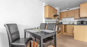 Cosy One Bedroom Apartment - Image 3