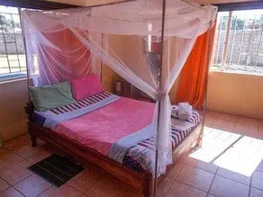 Jojomo Guest House - Image 2