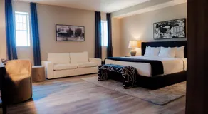 The Markham Hotel  - Image 2