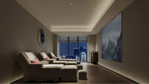 J ONE HOTEL - Image 2