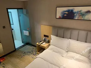 The Elephant Lake Boutique Hotel - Image 3