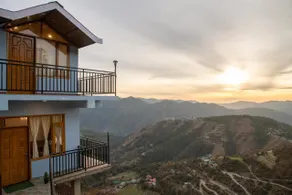 Cozy hill-stay in Naldehra (shimla) by Glams world - Image 5