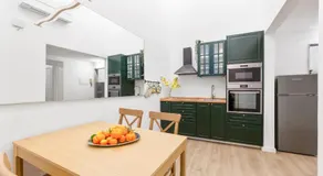 GuestHost - I Renai - Ponte delle Grazie Modern Apartment - Image 3