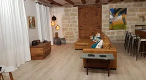 Lastias - Image 3