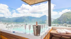 Cobertura para alugar em Ipanema com 2 quartos, vista cinematográfica, terraço e jacuzzi - Image 2