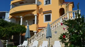 Apartments Villa RA - Image 3