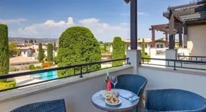 2 bedroom Apartment Chloe with communal pool, Aphrodite Hills Resort - Image 5