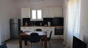 Rogalis Family Apartments - Image 4