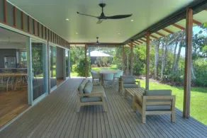 The Bungalows - Absolute Beachfront - Image 4