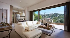 Elaia Luxury Suites Lagonisi - Image 2