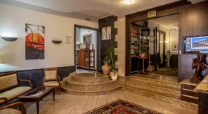 Mannu Hotel - Image 5