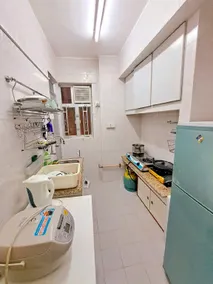 Full apartment beside Austin station - Image 4