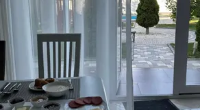 Riviera Hotel - Image 3