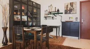 Exclusive Creek Bay Apartment - Image 3