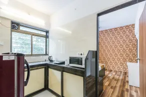 Self catering 1 BHK apartment in Borivali East - Image 3