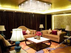 Huang'e International Grand Hotel - Image 4