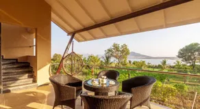 Luna Villa by VEO, StayVista - 2BHK with Lake View & Bonfire - Image 5