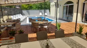 Family Hotel Saga - Image 3