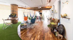 365BASE outdoor hostel - Image 4