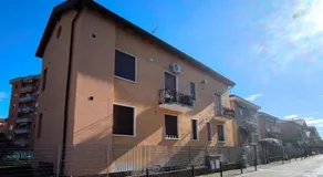 Dolce 2 bedrooms Apartment Milano 2mins to Rho Fiera & 25mins to Duomo Centre & 100m to Metro - Image 3