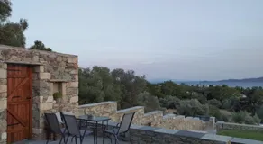 Karystos Chora Suites - Image 4