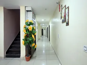 OYO 9323 Hotel Sidana Solitaires - Image 4