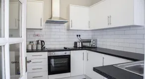 Spacious House 10min to Liverpool Centre - Image 5