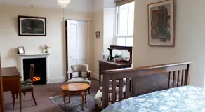Huge Double Room In Victorian House - Image 2