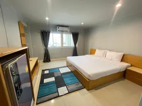 Feliz Room - Image 5