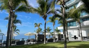 Fantastic designer apartment, beachfront! - Image 4