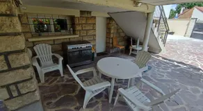Studio privé dans maison - Image 3