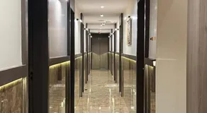Casa Glitz Hotels-Nesco Exhibition Centre - Image 4