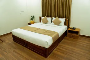 FLY VIEW Airport Residency - Image 2