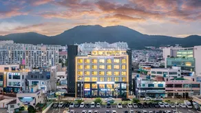Seaside in Yeosu Hotel & Resort - Image 2