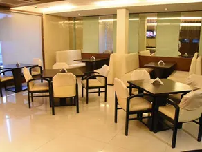 Hotel Delight Landmark - Image 3