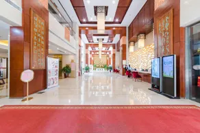 Golden Bull Hotel - Image 3
