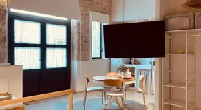 Loft in the heart of the Delta - Image 4