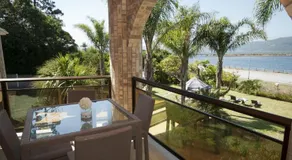 Lagoon Breeze Guest House - Image 2