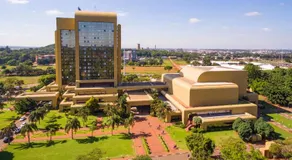 Rainbow Towers Hotel & Conference Centre - Image 2