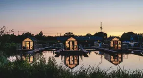 Tattenhall Marina Floating Pods - Image 5