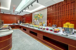 Longzhou Hotel - Image 2