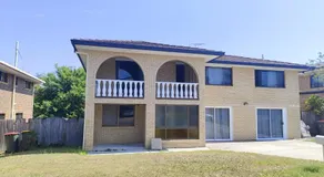 Sunnybank Hills Home - Near Shopping & Dining - Image 3