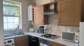 Centrally Located Lincolnshire Home With Free Parking On Premises - Image 3