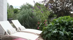 Garden flat in Carmarthen - Image 3