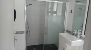 Comfortable house near downtown - Image 2