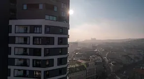 Premiere Apartment Big Balcony and City View - Image 2