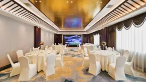Phoenix Grand Hotel - Image 2